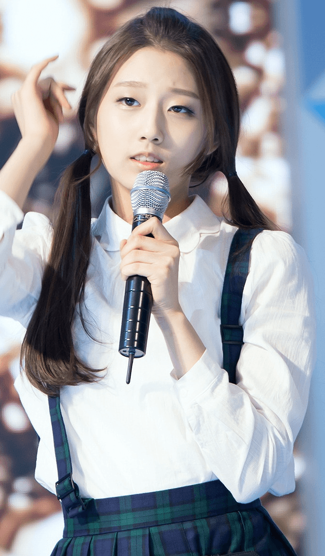 Jeong Ye-in.jpg · Jeong Ye-in of Lovelyz