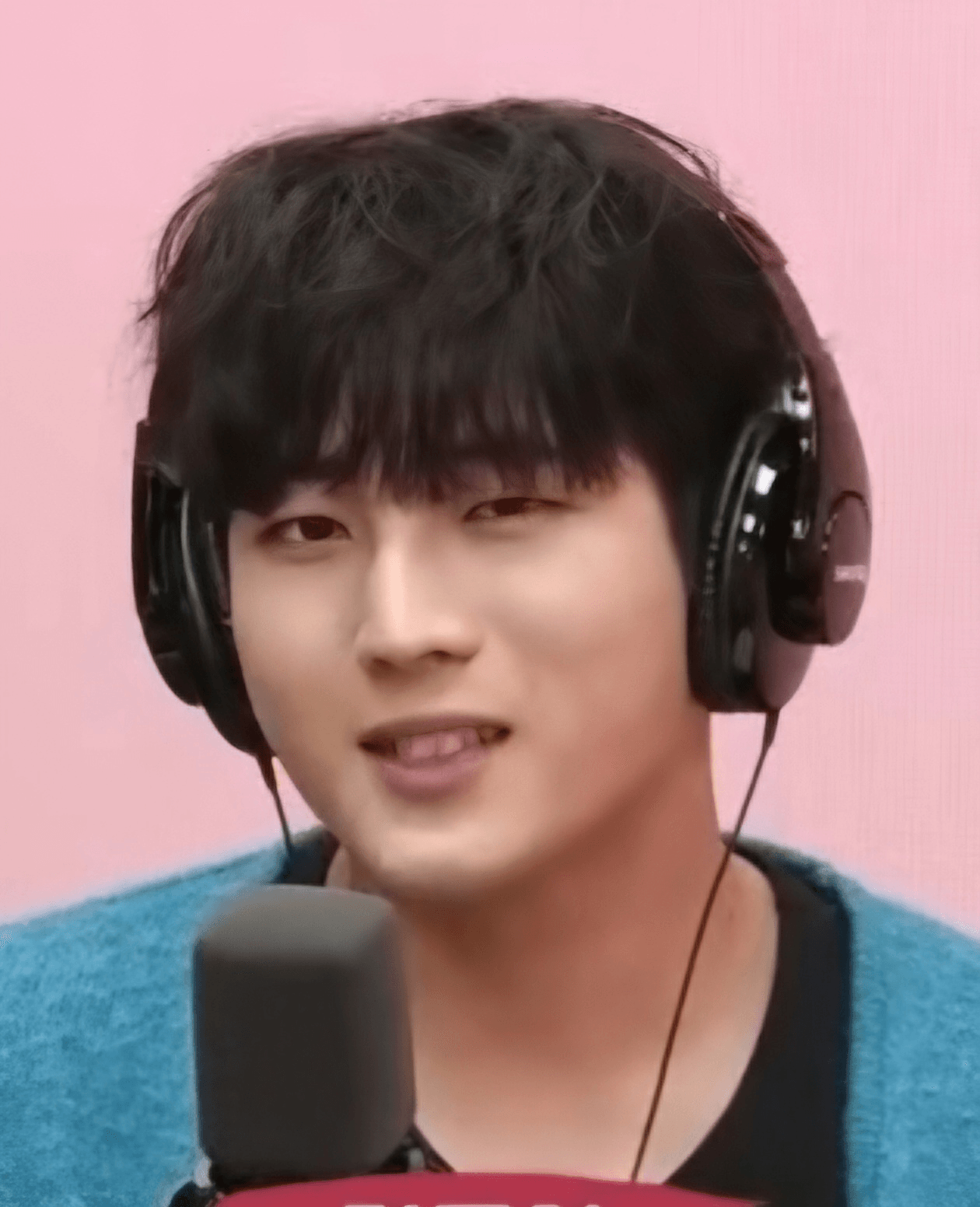 가수 김중연 공개 라이선스 이미지