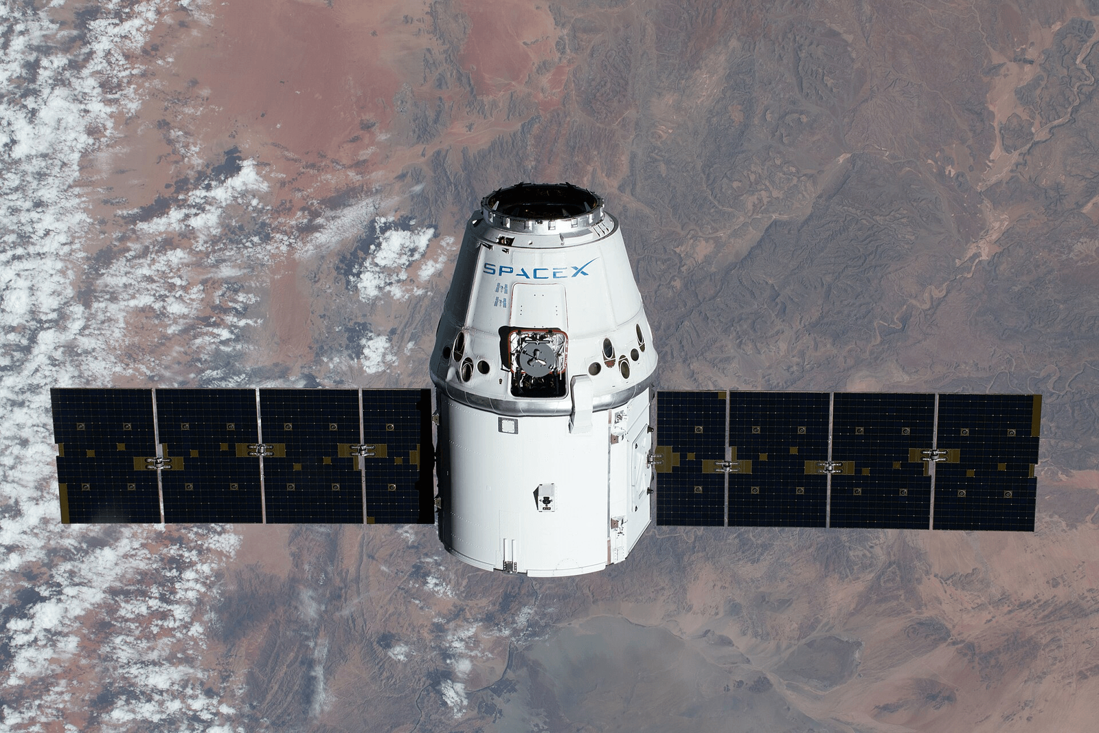 Imagen de SpaceX publicada bajo una licencia abierta