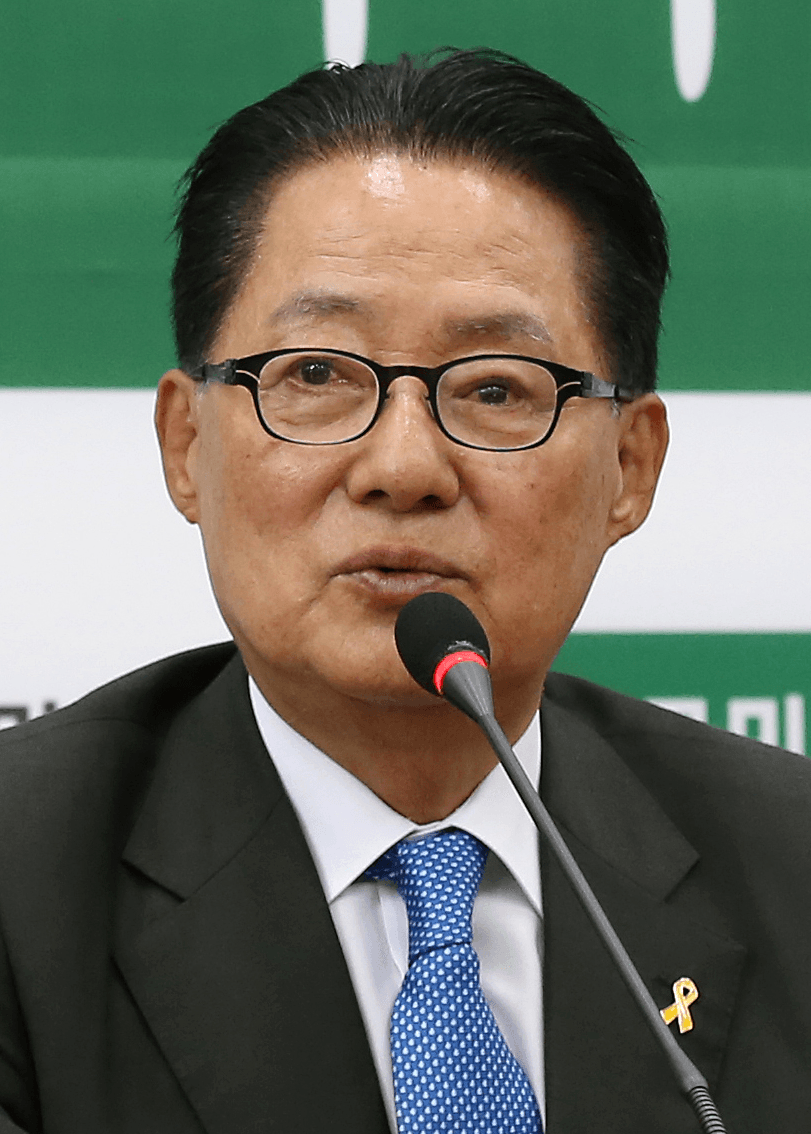 Park Ji-won, leader of the People’s Party, in 2017; publicly licensed image