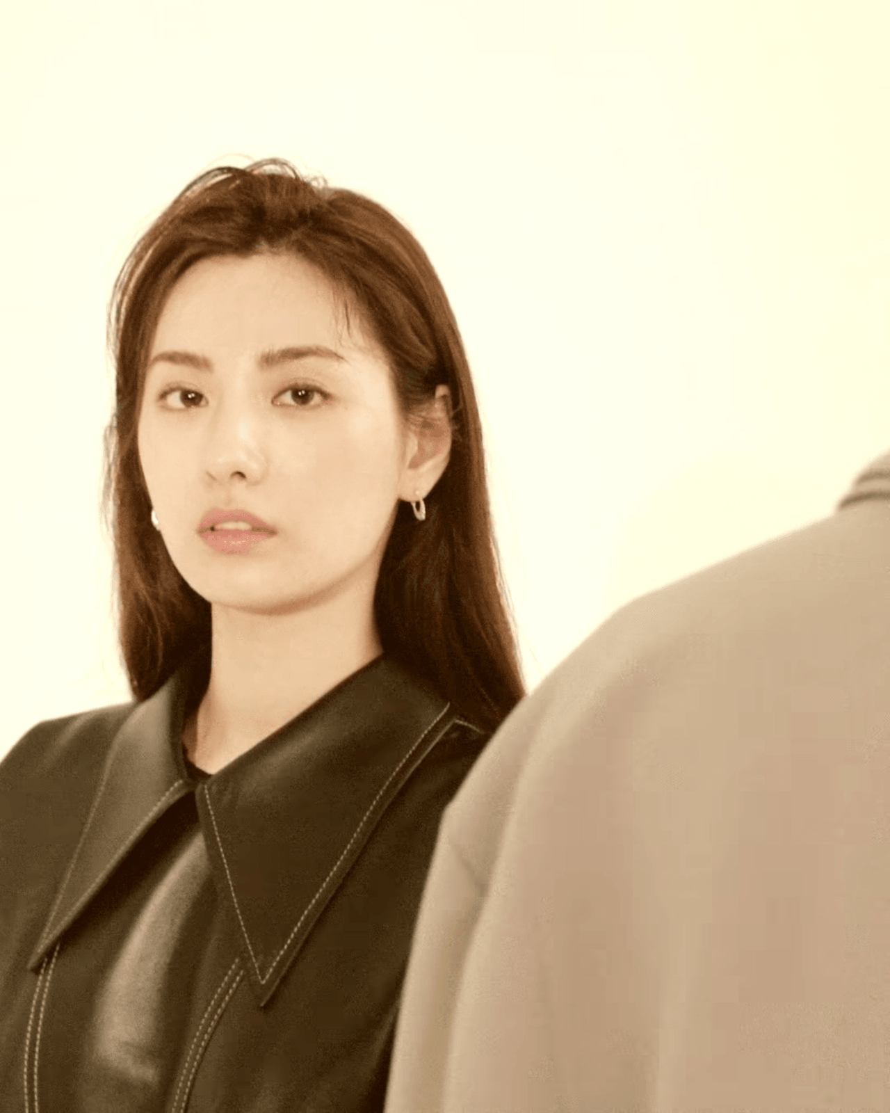 20190325—Nana 나나, sesión fotográfica, Marie Claire Korea (00m09s).jpg · La actriz Nana en 2019 promocionando «Kill It» para Marie Claire Korea
