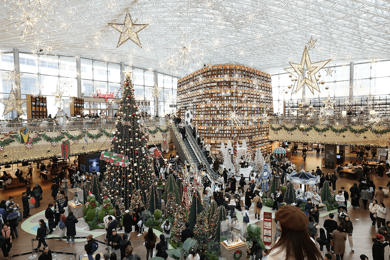서울 스타필드 코엑스몰 별마당도서관 공개 라이선스 이미지
