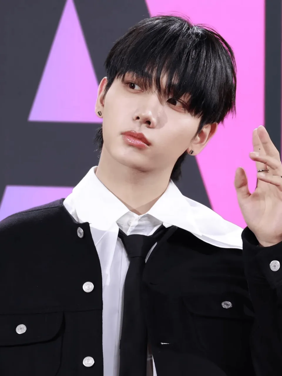 Fotografía de archivo de Jaehyun de BOYNEXTDOOR posando en los MMA Awards de 2023