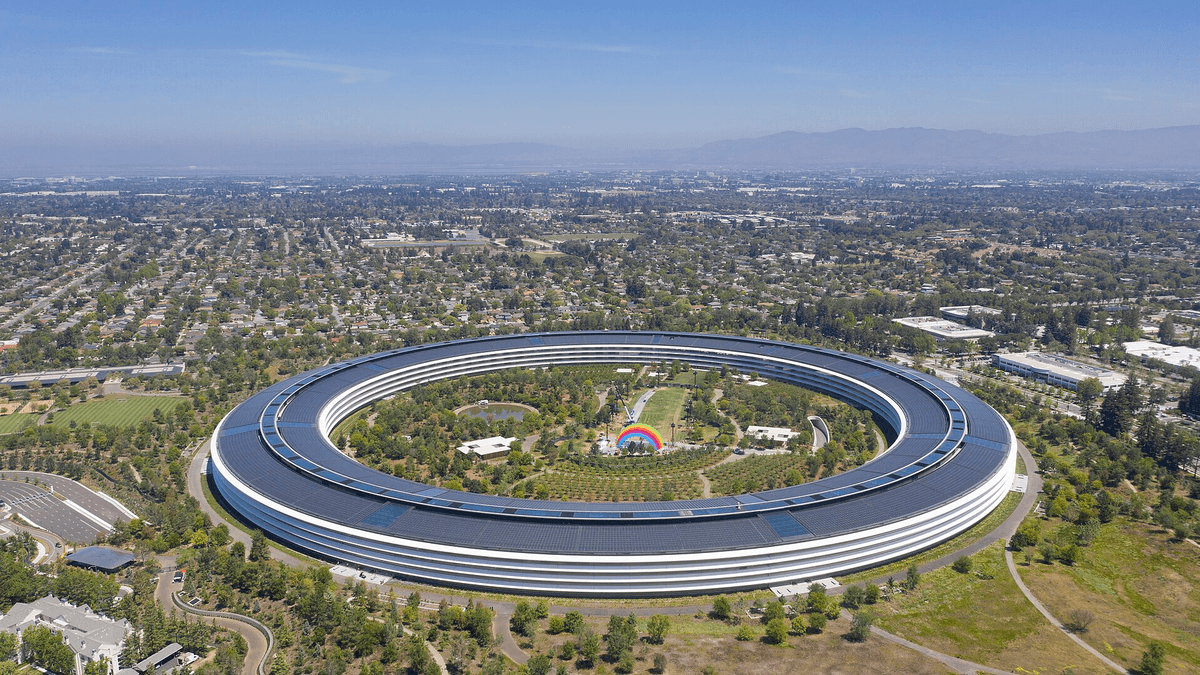 Aerial photograph of Apple Park headquarters in Cupertino, published under an open license